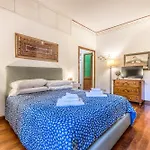Casa Ghetto 13 *